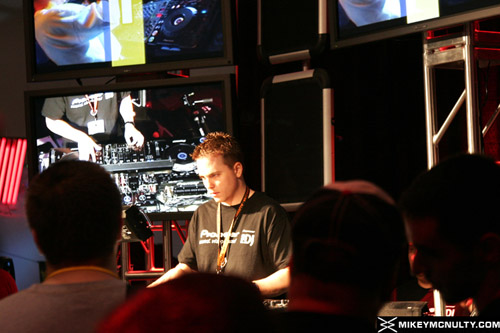 DjExpoAC_2007_042