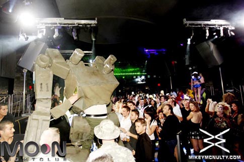 moon_bang_JRocOween_102610_002