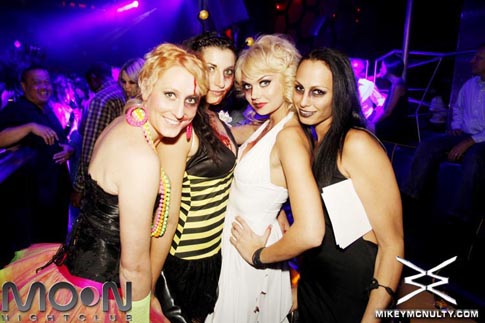 moon_bang_JRocOween_102610_005