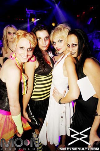 moon_bang_JRocOween_102610_006