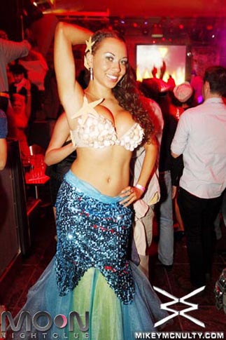 moon_bang_JRocOween_102610_015