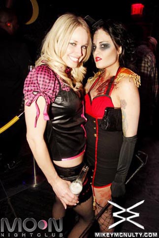moon_bang_JRocOween_102610_040
