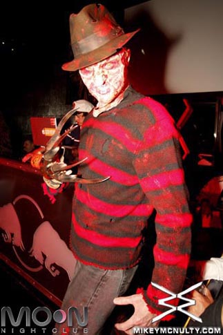moon_bang_JRocOween_102610_049