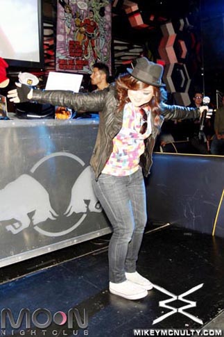 moon_bang_JRocOween_102610_085
