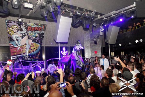 moon_bang_JRocOween_102610_091