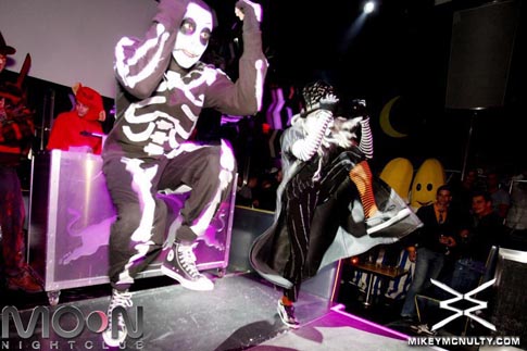 moon_bang_JRocOween_102610_093