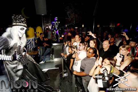 moon_bang_JRocOween_102610_094