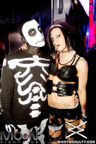 moon_bang_JRocOween_102610_110