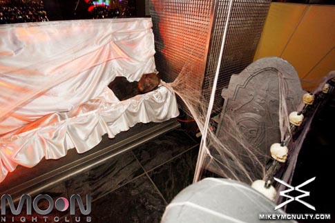 moon_bang_JRocOween_102610_136