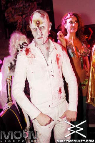 moon_bang_JRocOween_102610_154
