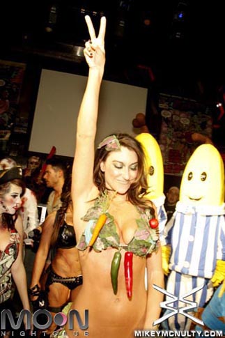 moon_bang_JRocOween_102610_172
