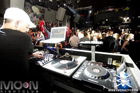 moon_bang_JRocOween_102610_180