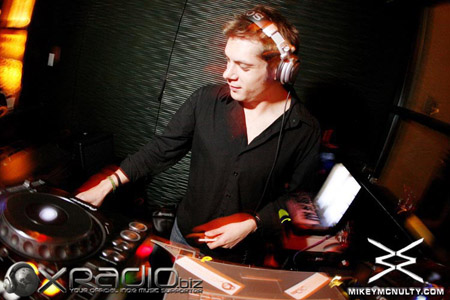 Blush_XradioParty_12010_090