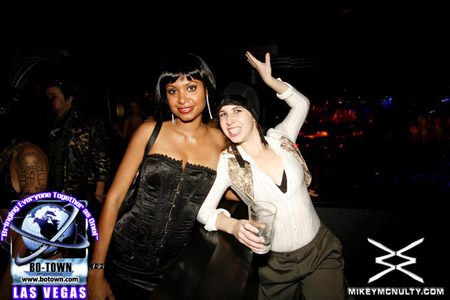 BodyEnglish_103109_148