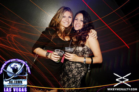 BodyEnglish_123109_NYE_LasVegas_036