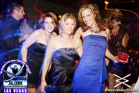 BodyEnglish_123109_NYE_LasVegas_053