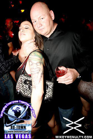 BodyEnglish_123109_NYE_LasVegas_092