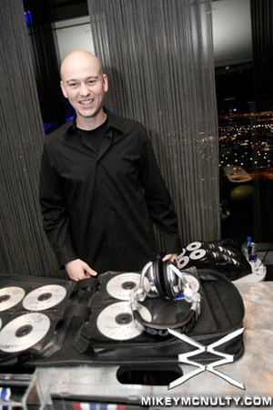DjTimes_ABDJ_GhostBar_LasVegas_91209_041