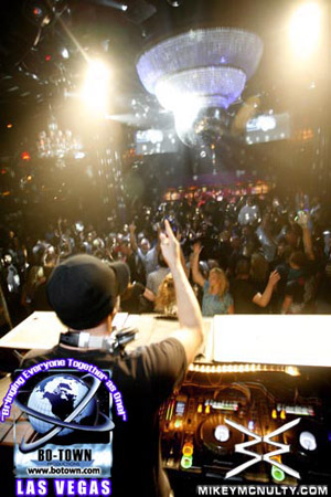 Godskitchen_SandervanDoorn_BodyEnglish_LasVegas_102109_031