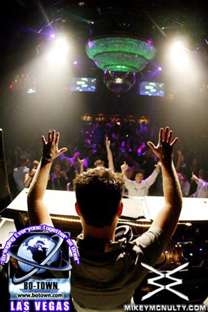 Godskitchen_SandervanDoorn_BodyEnglish_LasVegas_102109_136