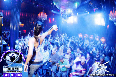 Godskitchen_SandervanDoorn_BodyEnglish_LasVegas_102109_145