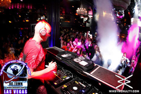 FerryCorsten_Godskitchen_BodyEnglish_LasVegas_102809_025