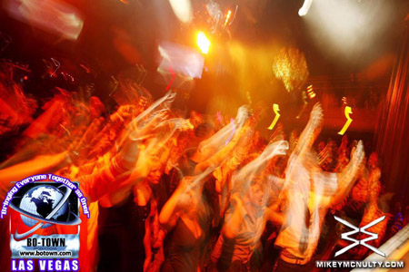 FerryCorsten_Godskitchen_BodyEnglish_LasVegas_102809_031