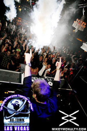 FerryCorsten_Godskitchen_BodyEnglish_LasVegas_102809_091