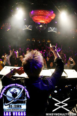 FerryCorsten_Godskitchen_BodyEnglish_LasVegas_102809_190