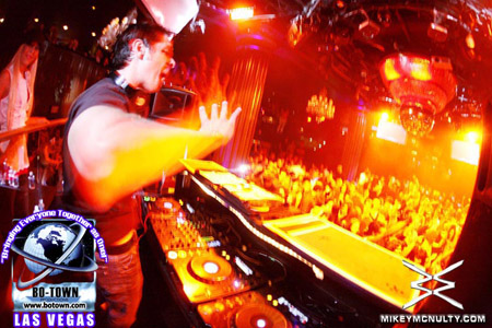 BodyEnglish_Godskitchen_DjIrene_71509_006