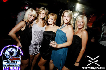Godskitchen_BodyEnglish_MorganPage_LasVegas_8509_028