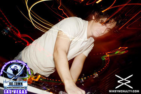 Godskitchen_BodyEnglish_PaoloMojo_HardRock_LasVegas_93009_44