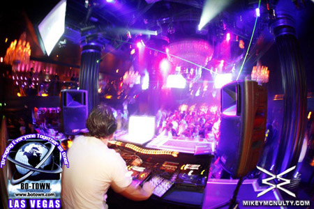 Godskitchen_BodyEnglish_PaoloMojo_HardRock_LasVegas_93009_53