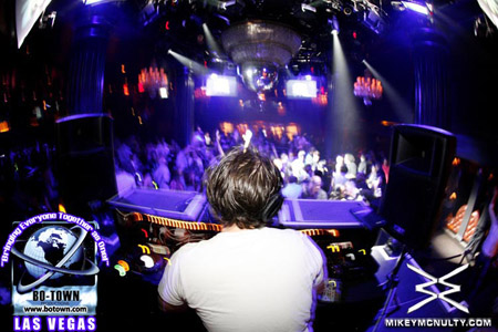 Godskitchen_BodyEnglish_PaoloMojo_HardRock_LasVegas_93009_56