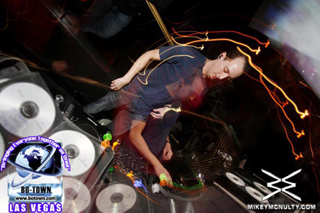 Godskitchen_BodyEnglish_LasVegas_WolfgangGartner_9909_41