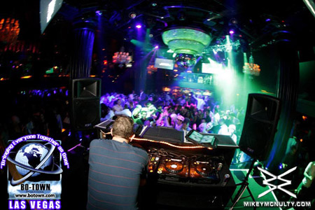 Godskitchen_BodyEnglish_LasVegas_WolfgangGartner_9909_46