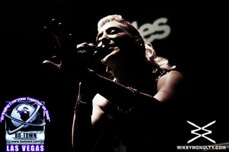 Godskitchen_BodyEnglish_JesBrieden_LasVegas_101409_076