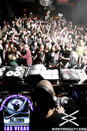 Godskitchen_BodyEnglish_RogerSanchez_120909_006