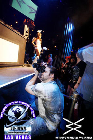 Godskitchen_BodyEnglish_RogerSanchez_120909_038