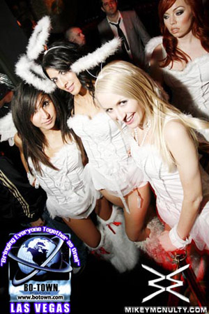 Godskitchen_BodyEnglish_RogerSanchez_120909_044