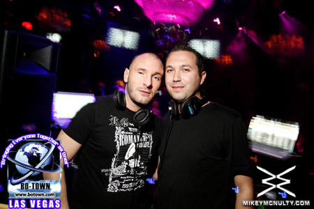 Godskitchen_NicFanciulli_BodyEnglish_LasVegas_120209_043