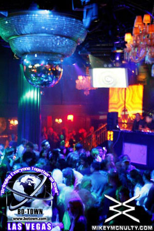 Godskitchen_NicFanciulli_BodyEnglish_LasVegas_120209_049