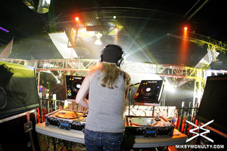 KosmicFestival_RandyBoyer_KristinaSky_82209_048