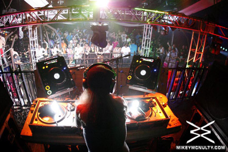 KosmicFestival_RandyBoyer_KristinaSky_82209_057