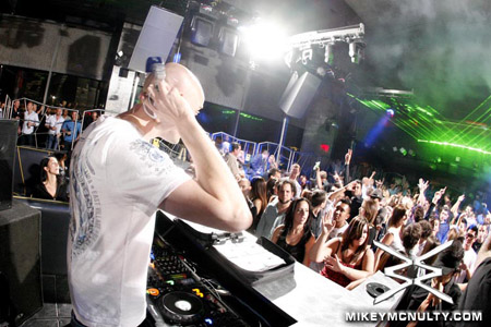 Moon_LasVegas_GoodLifeSundays_ATB_10409_017