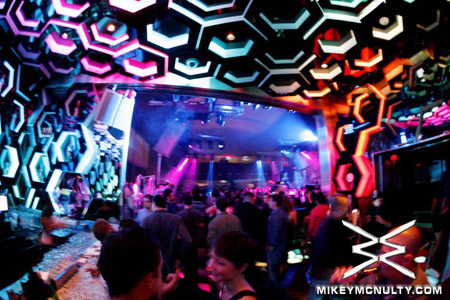 Moon_LasVegas_GoodLifeSundays_ATB_10409_093