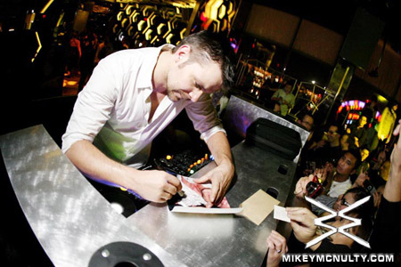 Moon_LasVegas_GoodLifeSundays_ATB_10409_097