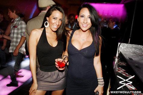 moon_nightclub_62210_053