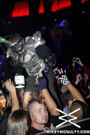 ArminvanBuuren_Perfecto_RainNightclub_LasVegas_101009_014