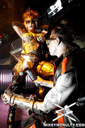 PerfectoVegas_Rain_FelixDaHousecat_121909_056